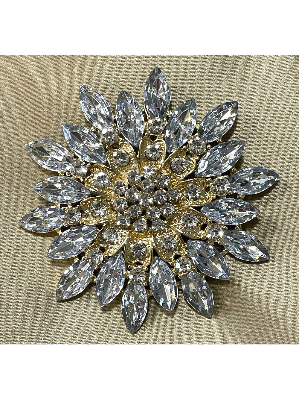 Classic Starburst Gold Tone Clear Rhinestone Flower Floral Brooch Pin Statement
